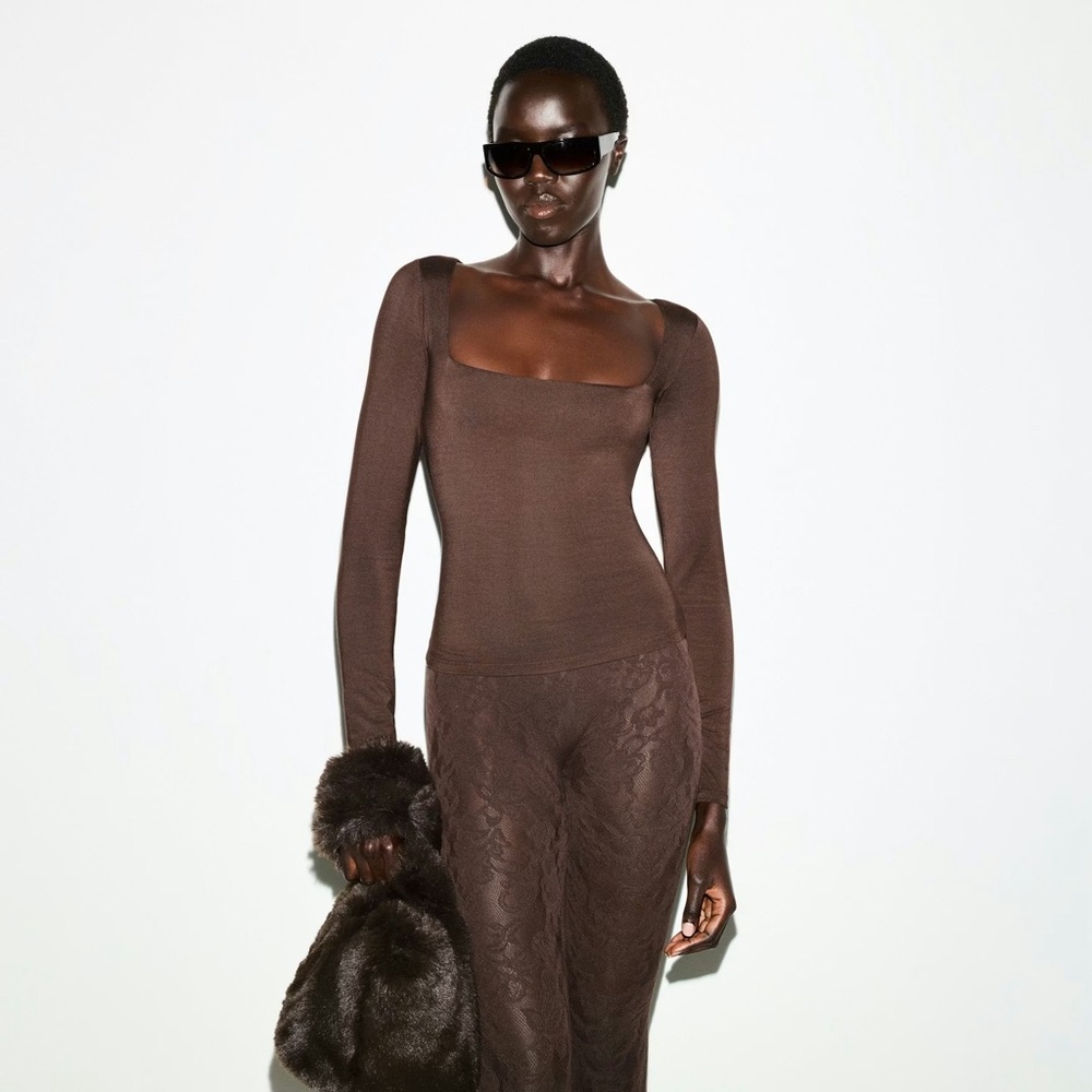 SKIMS NEW Smooth Layers Square Neck Top in Espresso S